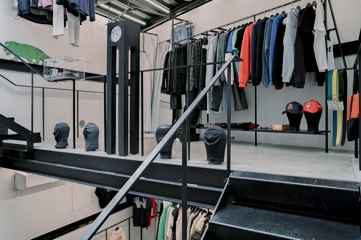 モノクロームの建築──千駄ヶ谷『BLACX BOX』を紐解く | Interviews blacx box sendagaya interviews