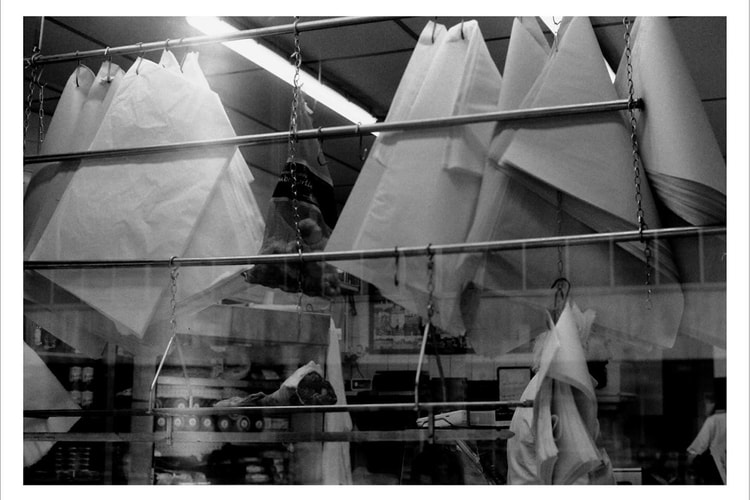 下北沢の KAKKO がブランクボディに刷り直した20枚限定のTシャツを販売