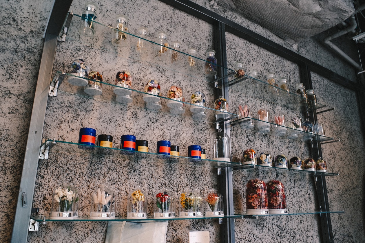 イーダブリューファーマシー #106  ──  エデンワークスとロッキーズ マッチャが差し出す感性の処方箋  | インタビュー EW.Pharmacy #106, Rocky’s Matcha, MEGUMI SHINOZAKI, Rocky Xu, Interviews