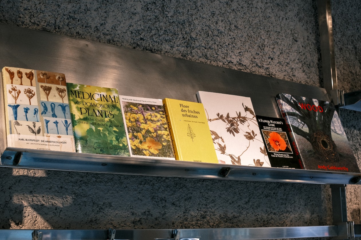 イーダブリューファーマシー #106  ──  エデンワークスとロッキーズ マッチャが差し出す感性の処方箋  | インタビュー EW.Pharmacy #106, Rocky’s Matcha, MEGUMI SHINOZAKI, Rocky Xu, Interviews