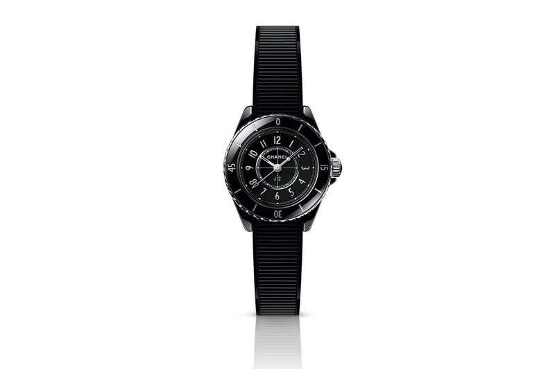 シャネルが新作ウォッチ J12 28MMを発表 chanel j12 28mm release info