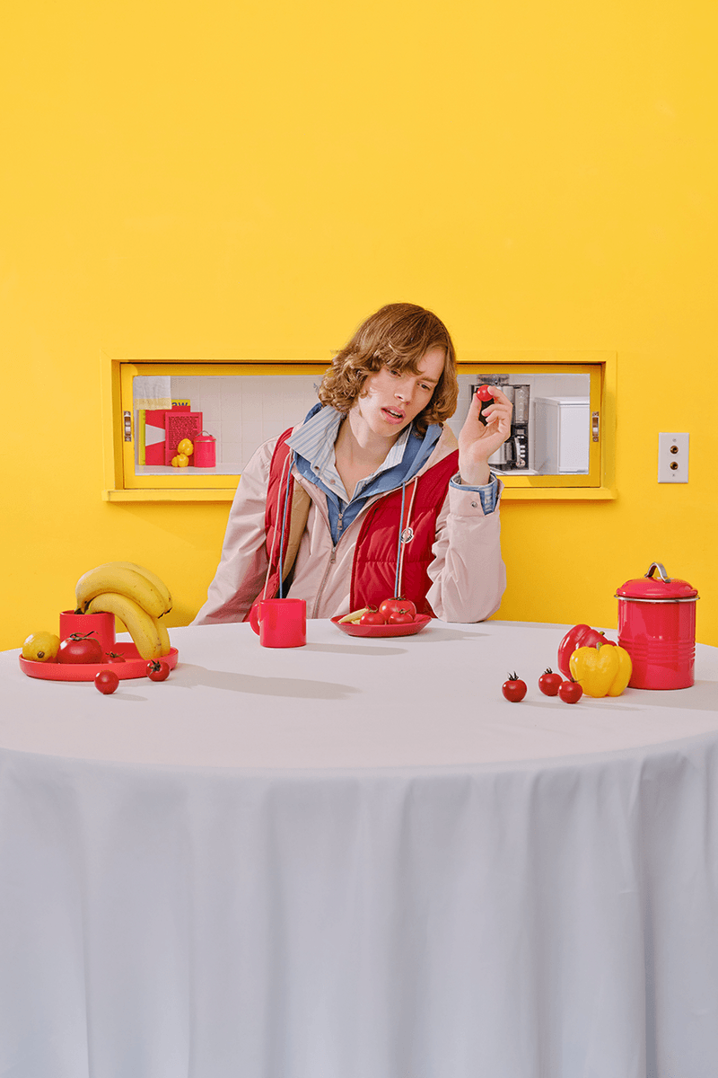 モンクレールが提案する色で魅せるサマーレイヤリング　A Color-Forward Approach to Summer Layering by Moncler