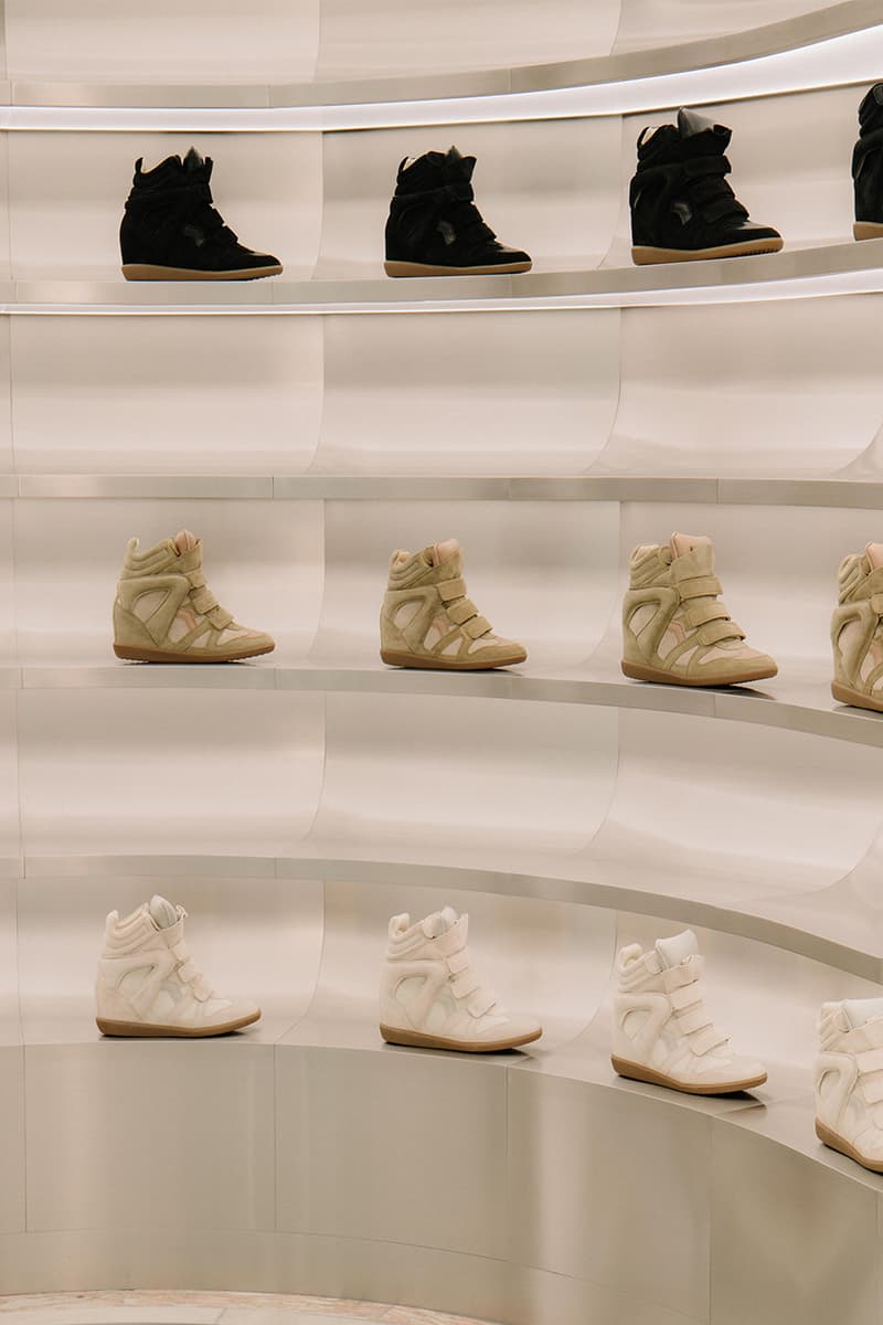 イザベル マランがキス トウキョウのウィンドウをベケットでジャック Isabel Marant Takes Over Kith Tokyo’s Main Window with BEKETT