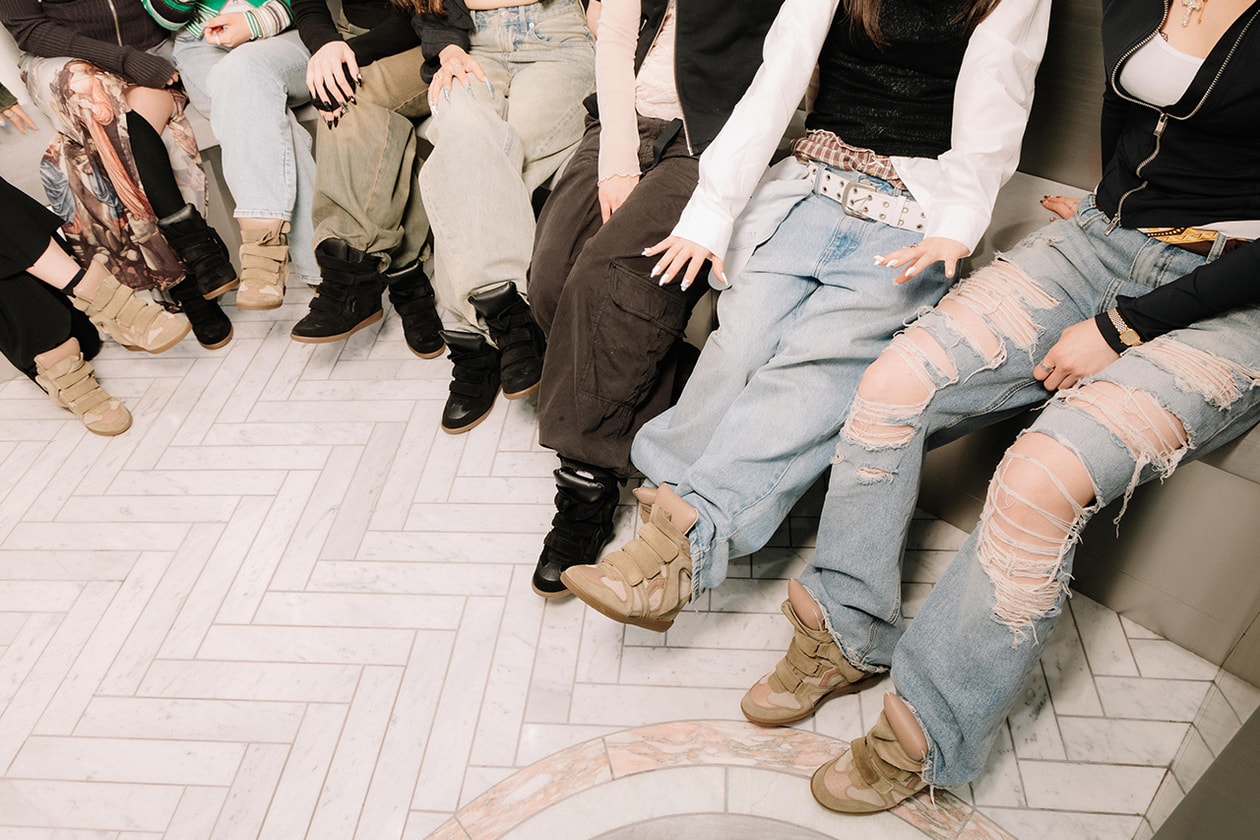 イザベル マランがキス トウキョウのウィンドウをベケットでジャック Isabel Marant Takes Over Kith Tokyo’s Main Window with BEKETT