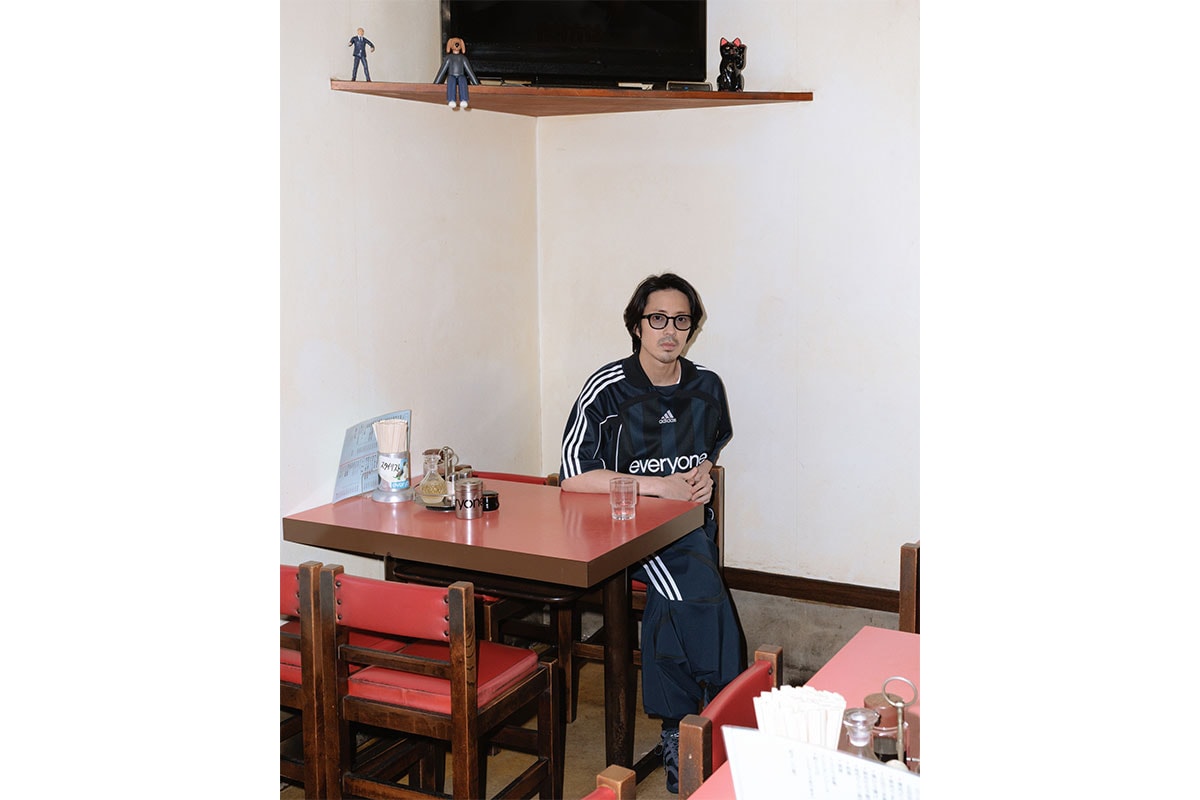 アディダスオリジナルスとエブリワンによるコラボレーション第2弾が発表 everyone adidas originals teases world cup second collaborative drop