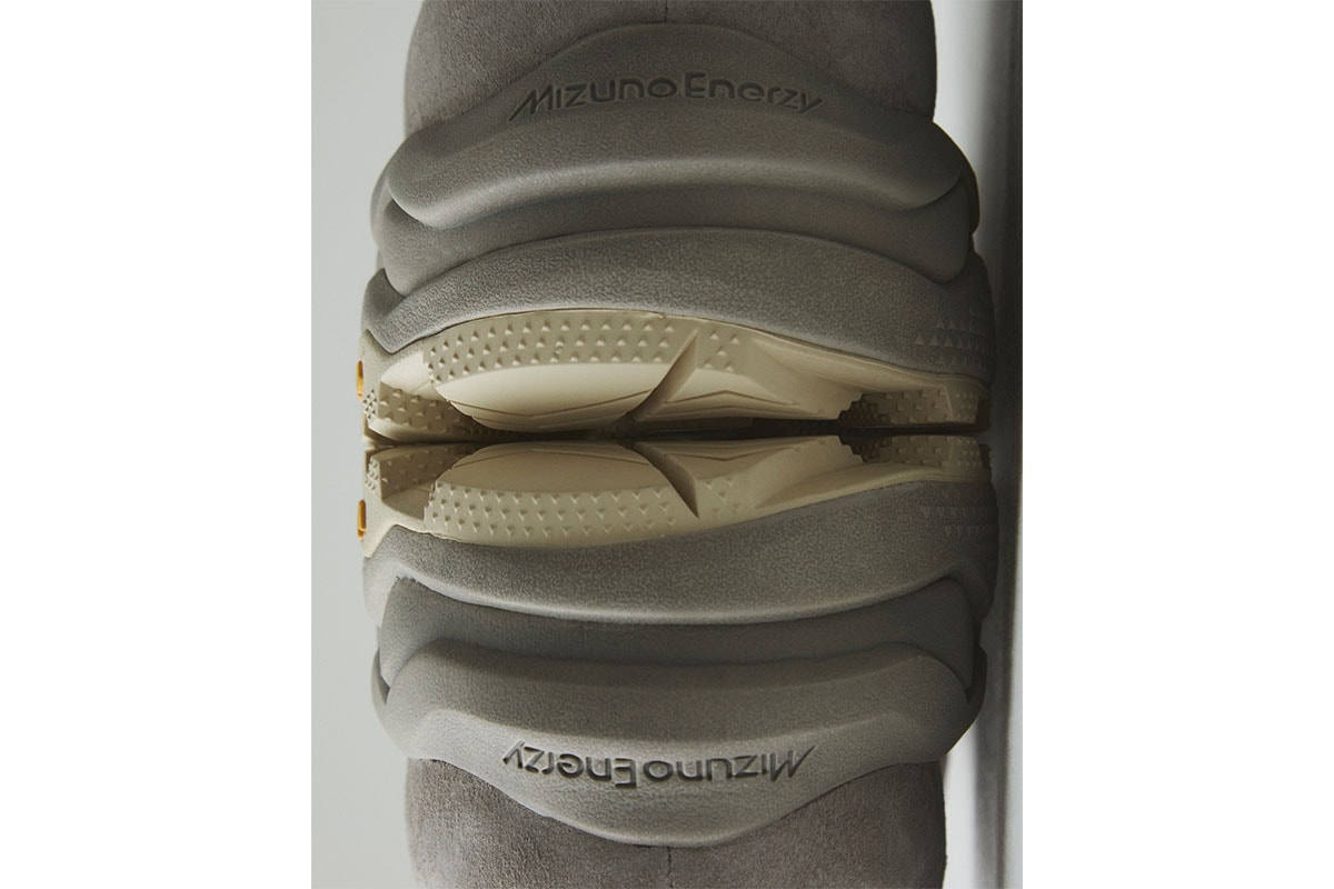 nonnative デザイナー藤井隆行が提案する日常と旅を繋ぐシームレスな在り方 ── nonnative x MIZUNO 第2章 | Interviews nonnative mizuno wave mujin ls mid gtx release interviews