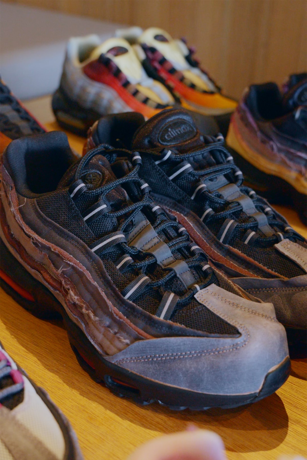 ロレンツ.OGが語る “エア イン カラー” の思想とスニーカーカルチャーへの想い | インタビュー LORENZ.OG AIR in colour atmos interview