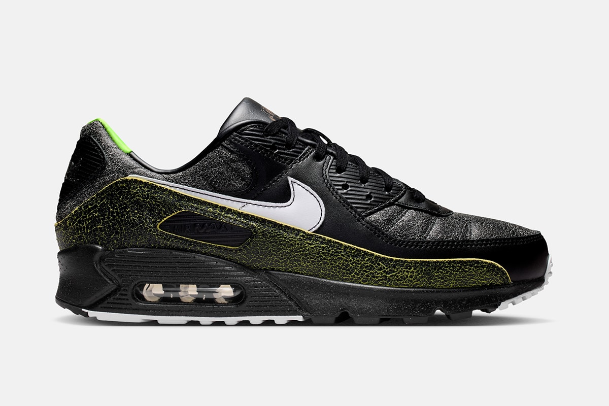 ナイキが伝説的フットボールシューズを再構築した“Mad 90 Pack”を発表 nike mad 90 pack release info