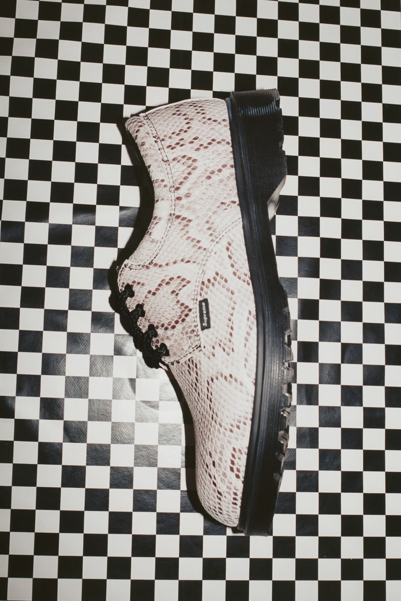 シュプリーム x ドクターマーチンが2026年春夏シーズンのコラボシューズを発表 Supreme Dr. Martens Postal Shoe release info