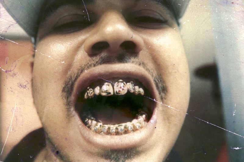 “グリルズ”の歴史を網羅した書籍『MOUTH FULL OF GOLDS』のブックサイニングイベントがドーバーストリートマーケット ギンザで開催 MOUTH FULL OF GOLDS Dover Street Market Ginza Eddie Plein Lyle Lindgren GRILLZ JEWELZ Tetsuya Akiyama