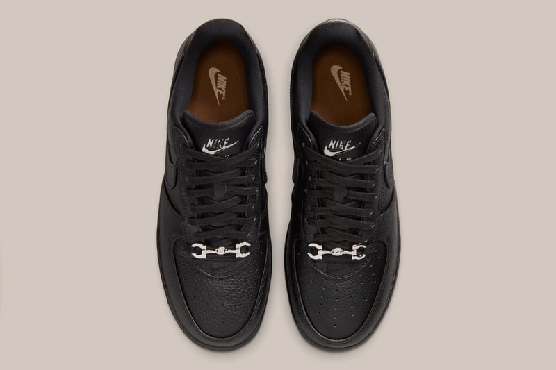 ナイキからローファー仕様のエアフォース 1 ローが登場 Nike Dresses Up The Air Force 1 Low With Loafer Buckles