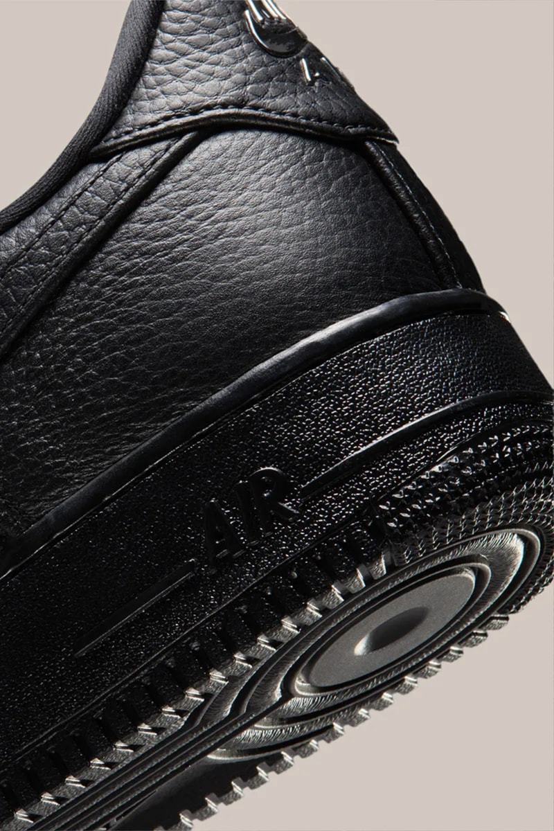 ナイキからローファー仕様のエアフォース 1 ローが登場 Nike Dresses Up The Air Force 1 Low With Loafer Buckles