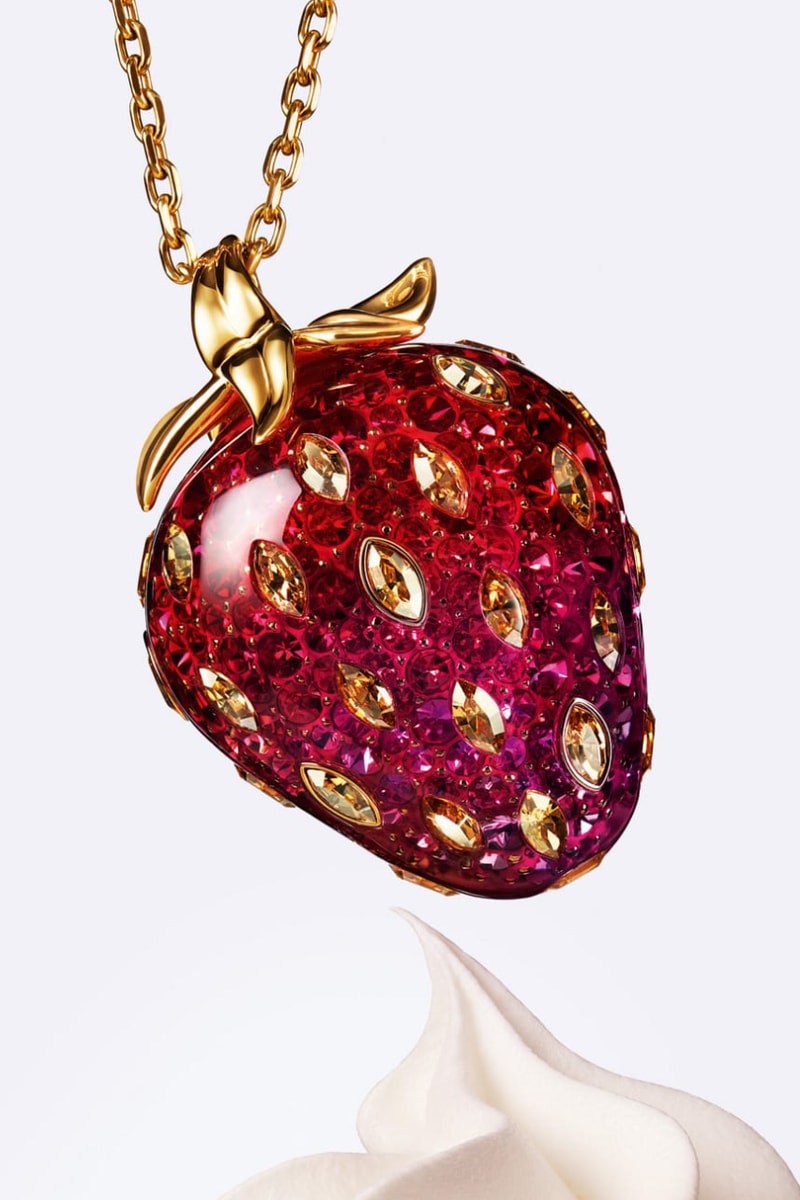 スワロフスキーがアリアナ・グランデのスワロフスキーサマータイム発表 swarovski campaigns swarovski summertime ariana grande