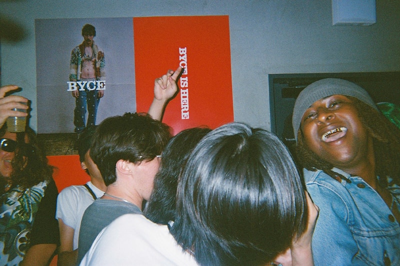 東京のクリエイティブシーンを横断するコミュニティが集結したバイスローンチパーティー back to film byce launch party playback