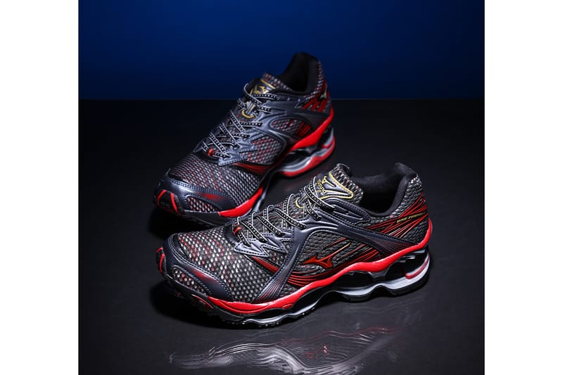 MIZUNO が名作 WAVE PROPHECY 1 を復刻 ── 革新的ソールユニットを備えたフラッグシップモデルが2026年仕様で再登場