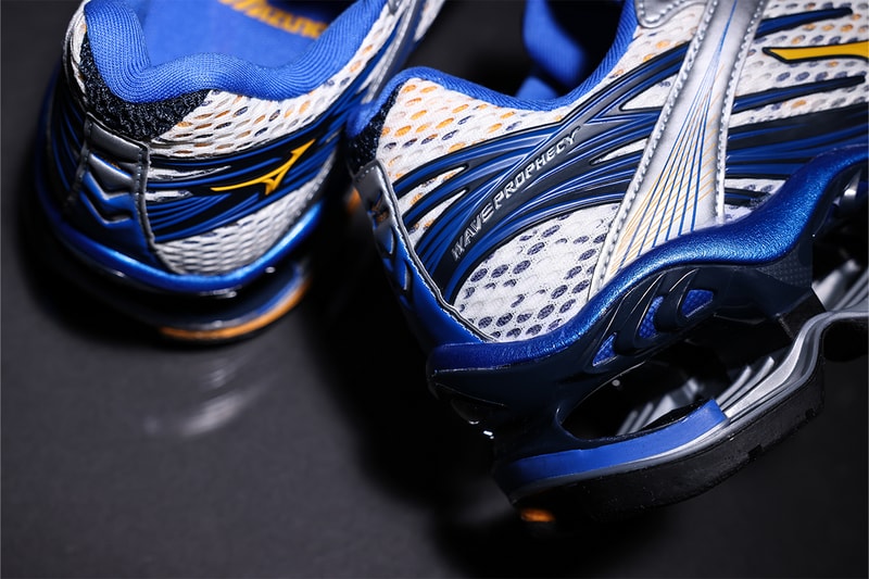 ミズノが名作 WAVE PROPHECY 1 を復刻 mizuno wave prophecy 1 revival release info