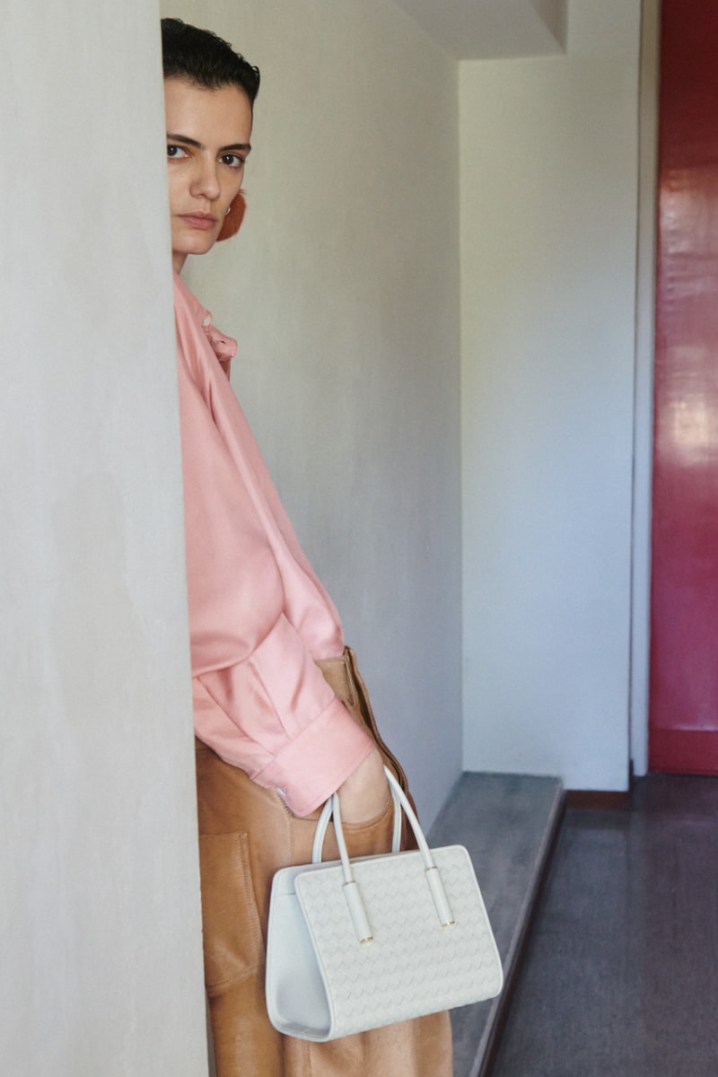 ボッテガ･ヴェネタが新たなポートレートシリーズのイル・ミオを発表した bottega veneta bags il mio campaign leather intrecciato info