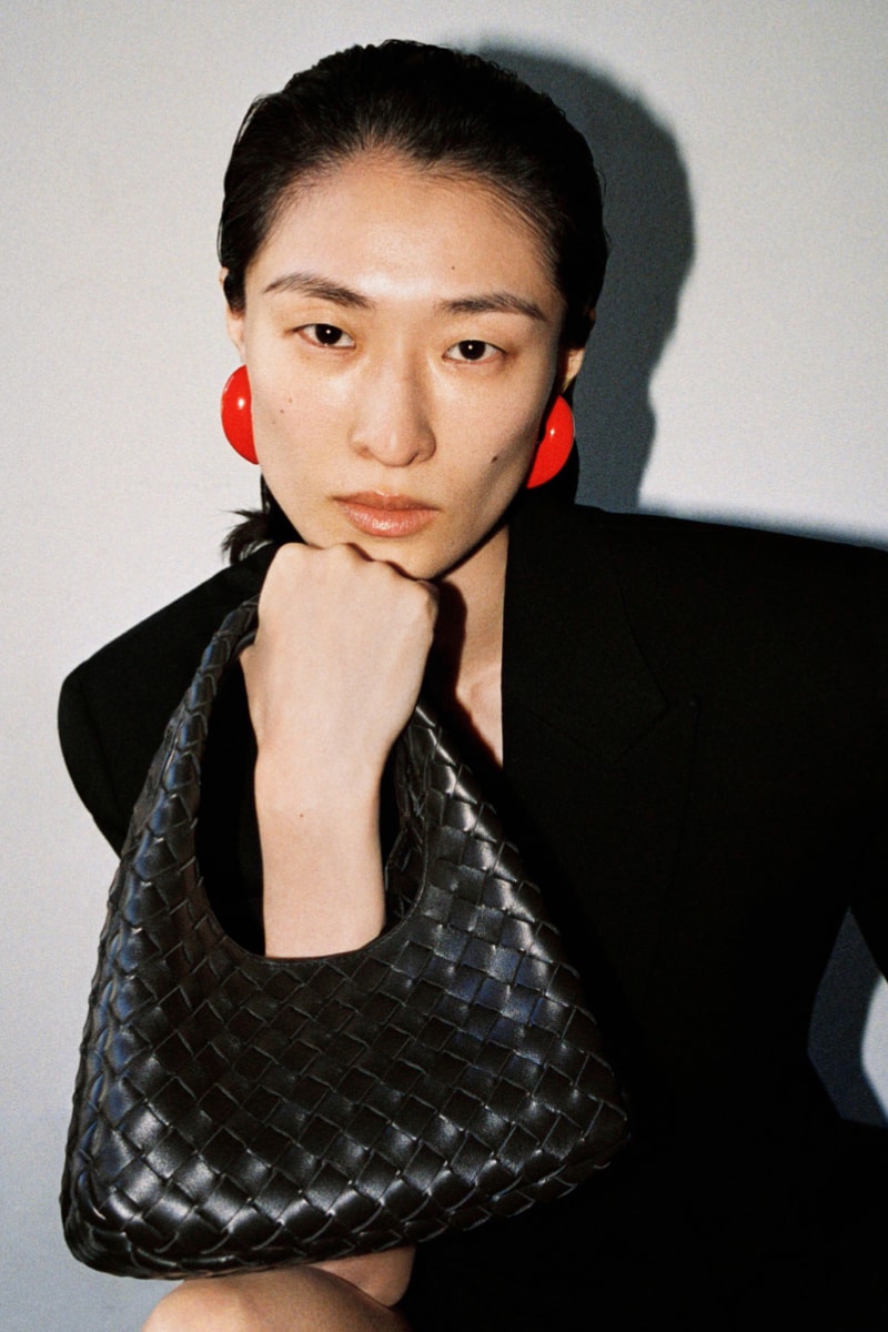 ボッテガ･ヴェネタが新たなポートレートシリーズのイル・ミオを発表した bottega veneta bags il mio campaign leather intrecciato info