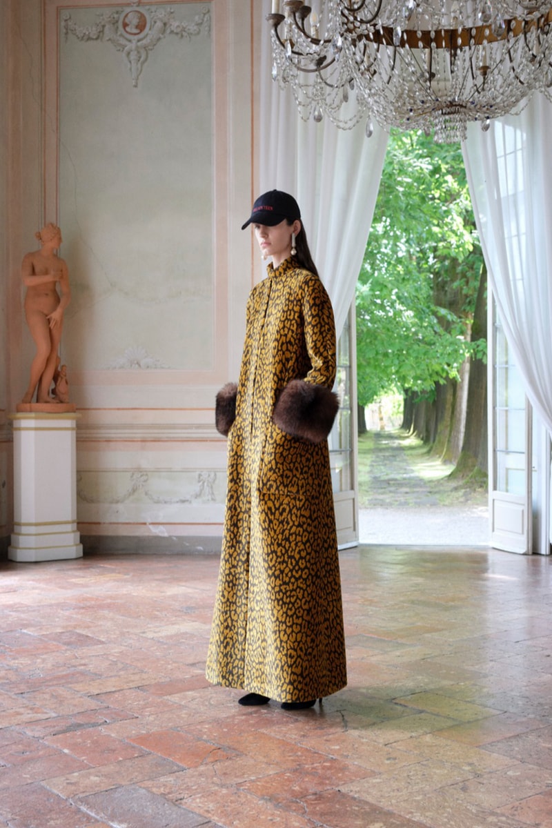 ヴァレンティノ 2027年クルーズ コレクション valentino 2027 cruise collection lookbooks