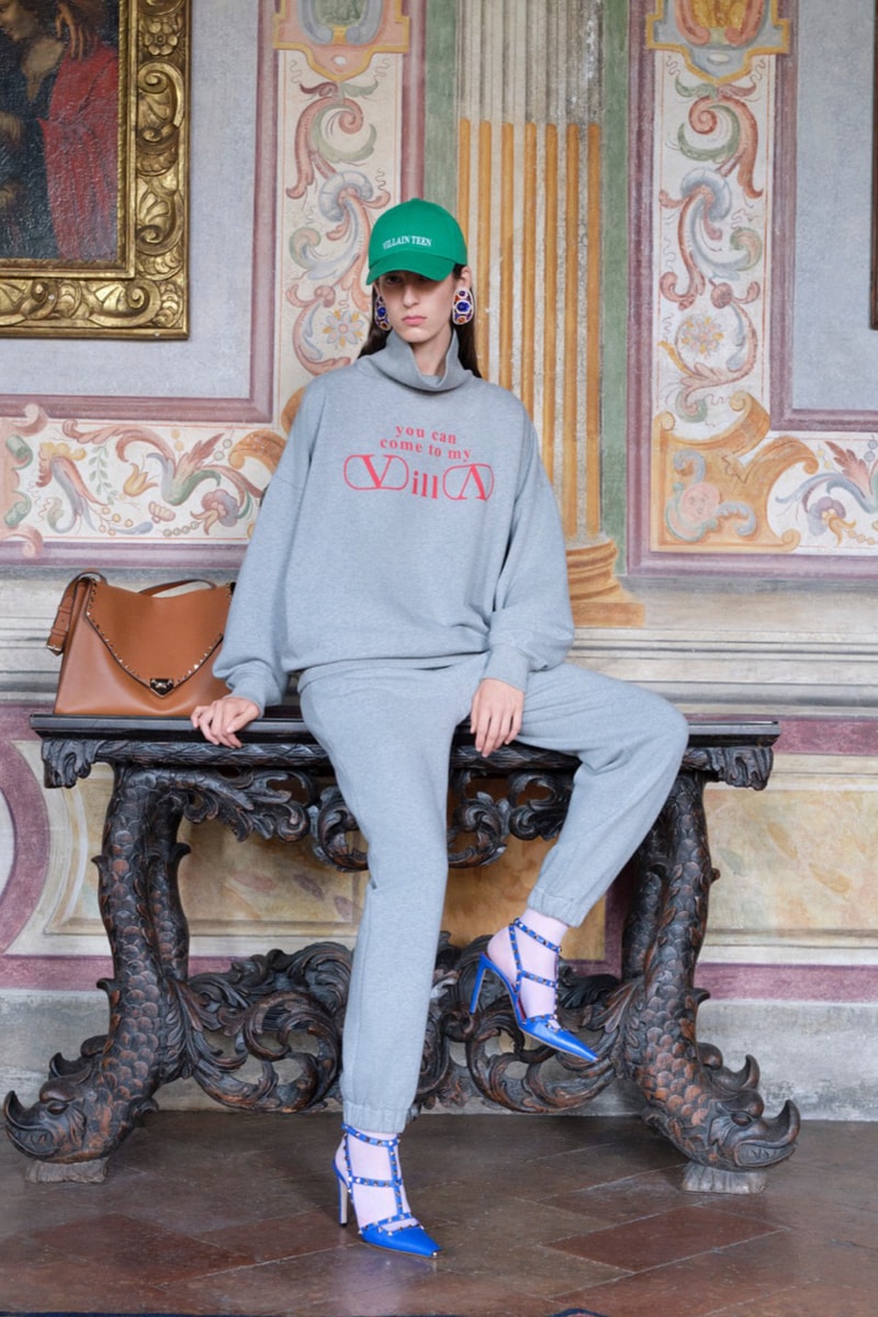 ヴァレンティノ 2027年クルーズ コレクション valentino 2027 cruise collection lookbooks