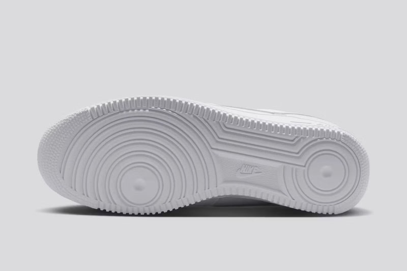 ナイキ エアフォース1 ロー '01 トリプル ホワイト の公式ビジュアルをチェック Nike Air Force 1 Low '01 Triple White release info