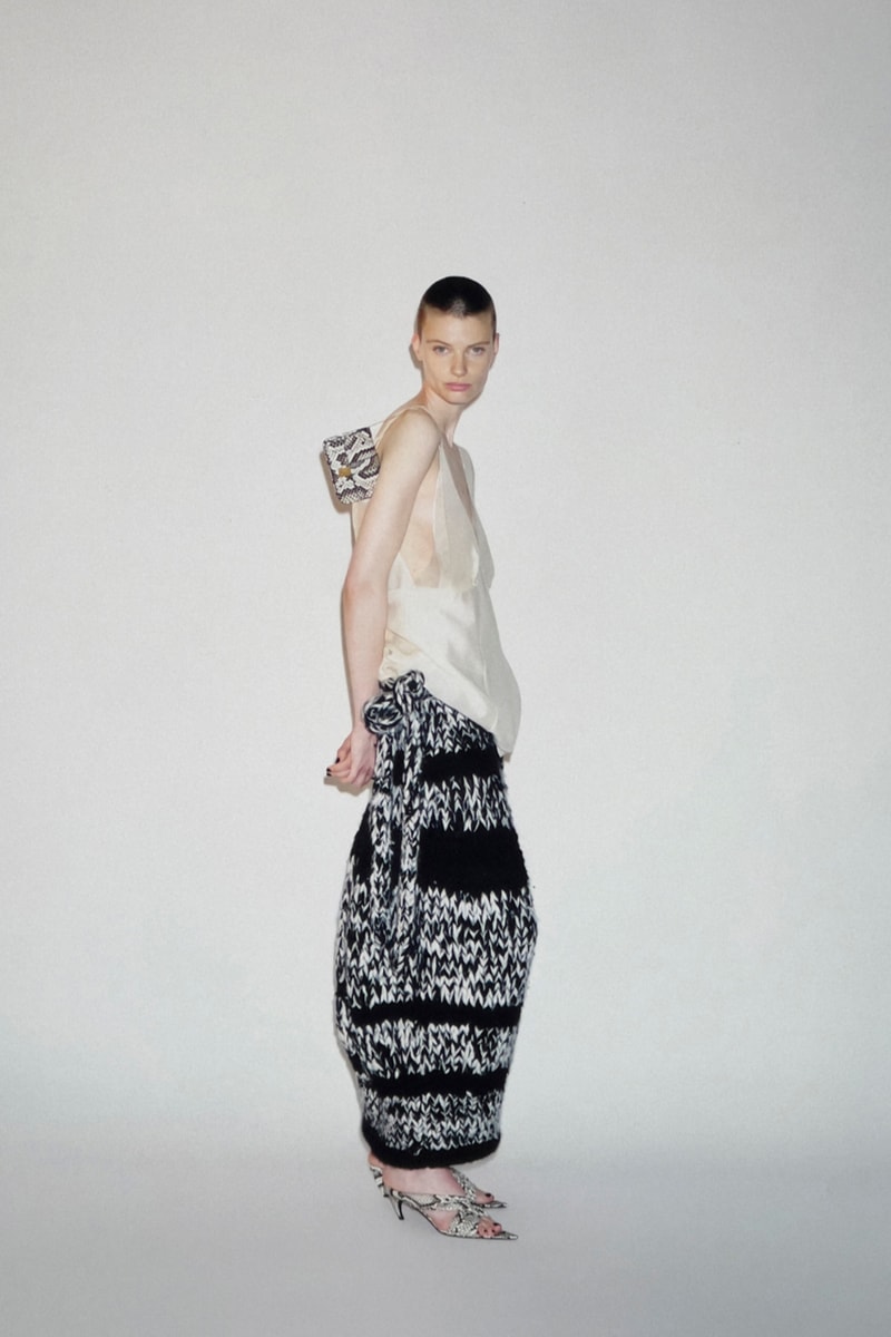 ケイト2027年リゾートコレクション khaite 2027 resort collection lookbook