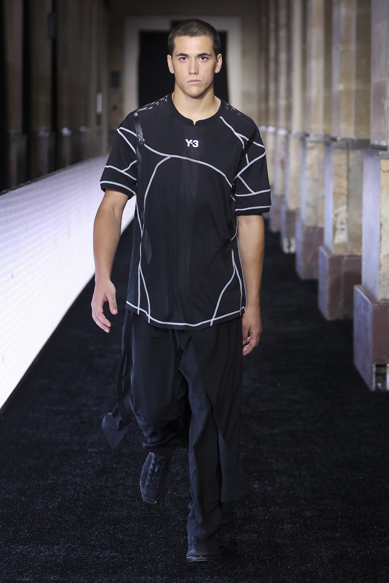 Y-3 2027年春夏コレクション y 3 2027 spring summer collection runway