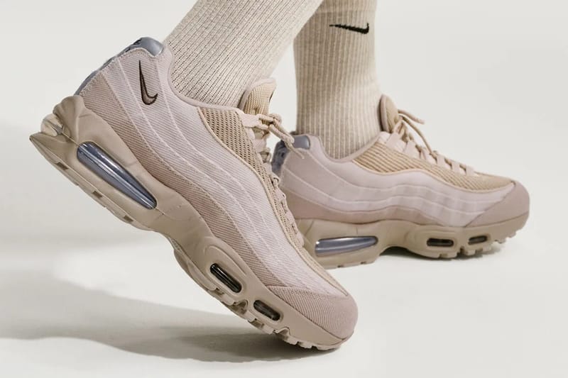 Nike Air Max 95 Big Bubble に STÜSSY コラボを想起させる新作 “Cream Canvas” が登場
