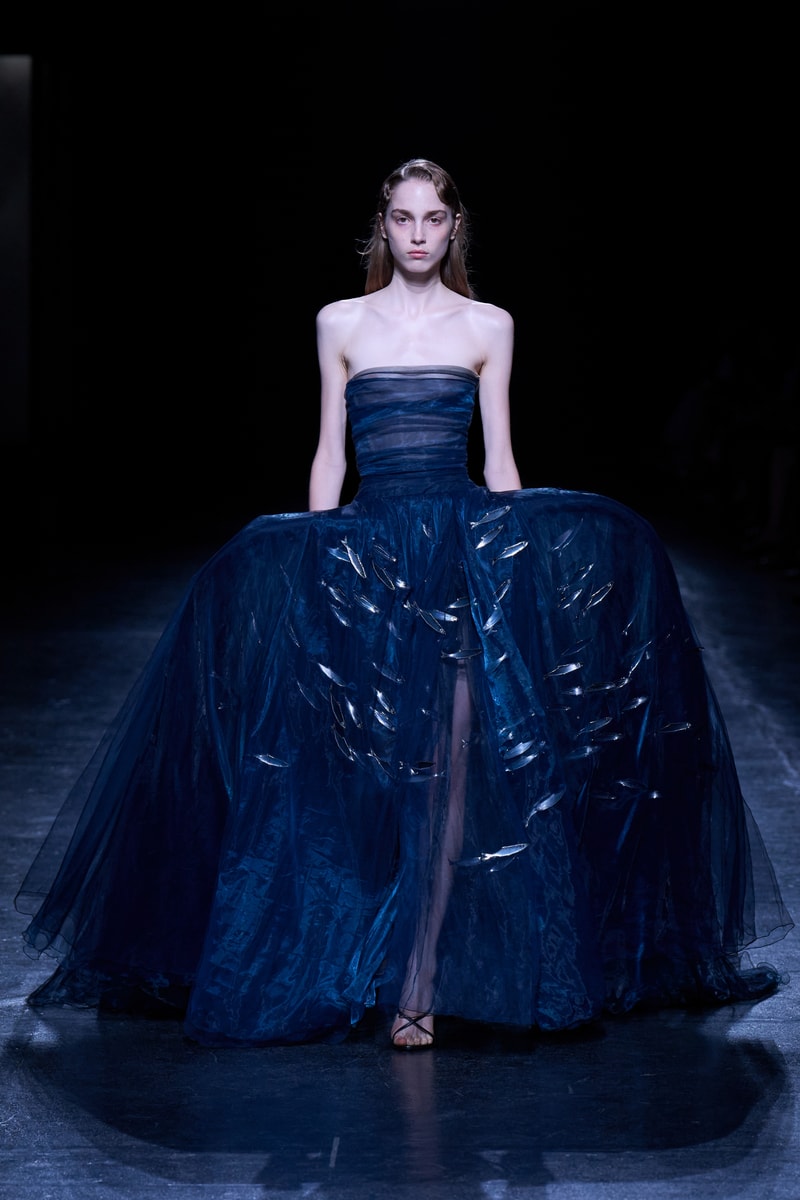 オリヴィエ・ティスケンスが新ブランドボロリアのデビューコレクションを発表 Olivier Theyskens BOLORIA spring summer 2027 collection