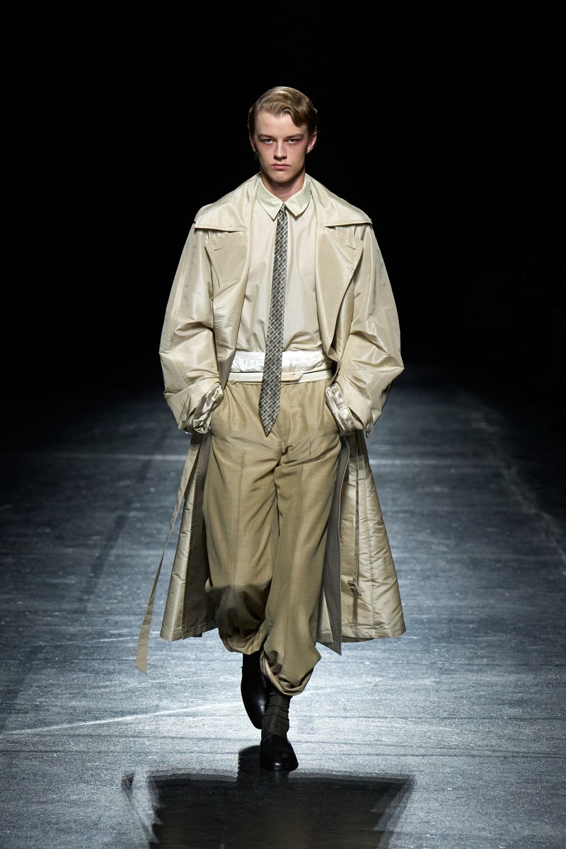 オリヴィエ・ティスケンスが新ブランドボロリアのデビューコレクションを発表 Olivier Theyskens BOLORIA spring summer 2027 collection