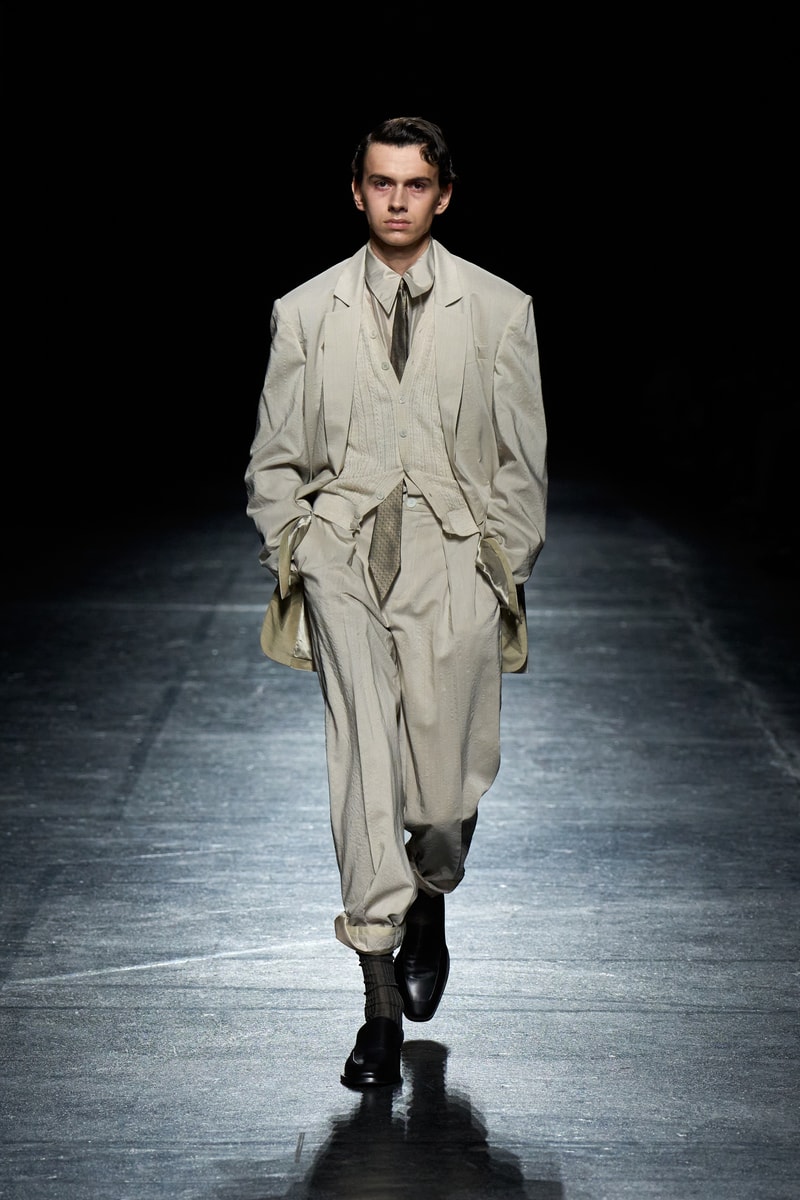 オリヴィエ・ティスケンスが新ブランドボロリアのデビューコレクションを発表 Olivier Theyskens BOLORIA spring summer 2027 collection