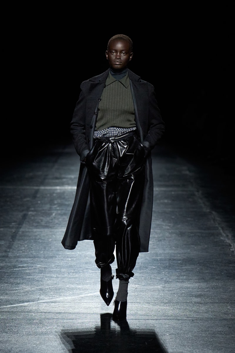 オリヴィエ・ティスケンスが新ブランドボロリアのデビューコレクションを発表 Olivier Theyskens BOLORIA spring summer 2027 collection