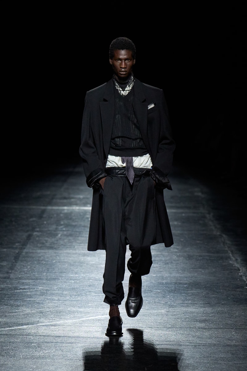 オリヴィエ・ティスケンスが新ブランドボロリアのデビューコレクションを発表 Olivier Theyskens BOLORIA spring summer 2027 collection