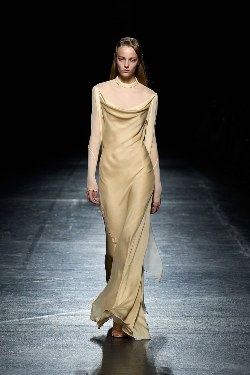 オリヴィエ・ティスケンスが新ブランドボロリアのデビューコレクションを発表 Olivier Theyskens BOLORIA spring summer 2027 collection