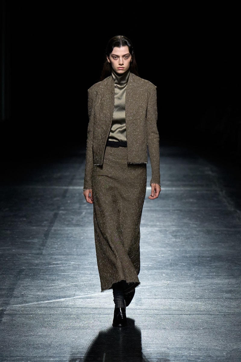 オリヴィエ・ティスケンスが新ブランドボロリアのデビューコレクションを発表 Olivier Theyskens BOLORIA spring summer 2027 collection