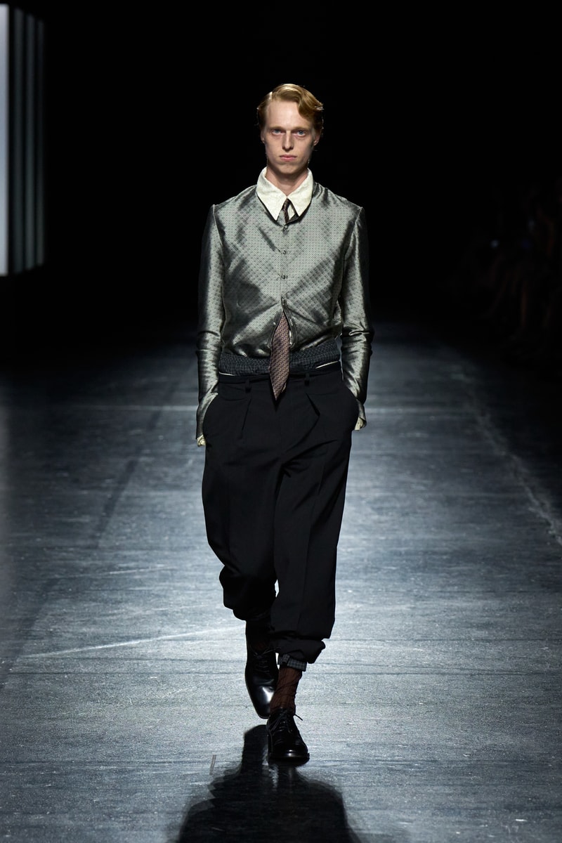 オリヴィエ・ティスケンスが新ブランドボロリアのデビューコレクションを発表 Olivier Theyskens BOLORIA spring summer 2027 collection