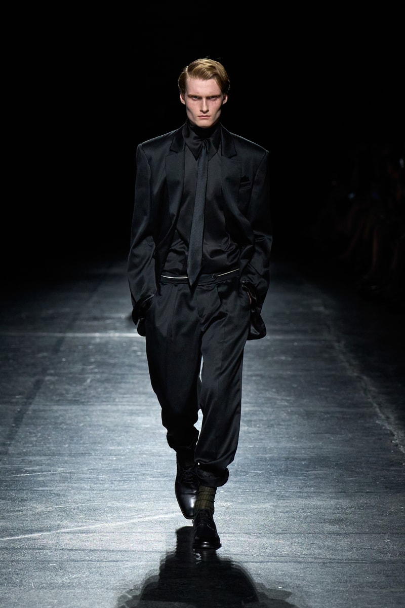 オリヴィエ・ティスケンスが新ブランドボロリアのデビューコレクションを発表 Olivier Theyskens BOLORIA spring summer 2027 collection