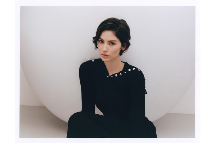 CHANEL を代表するフレグランス ココ マドモアゼルの顔にグレイシー エイブラムスが就任