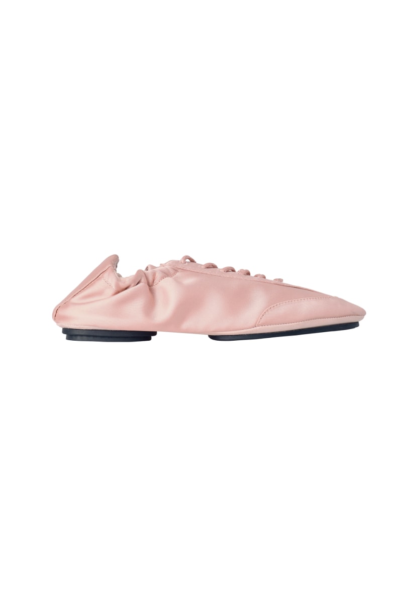 コスがバレエシューズに着想を得た新作コレクションを発表 cos satin sneaker ballet flat relese info