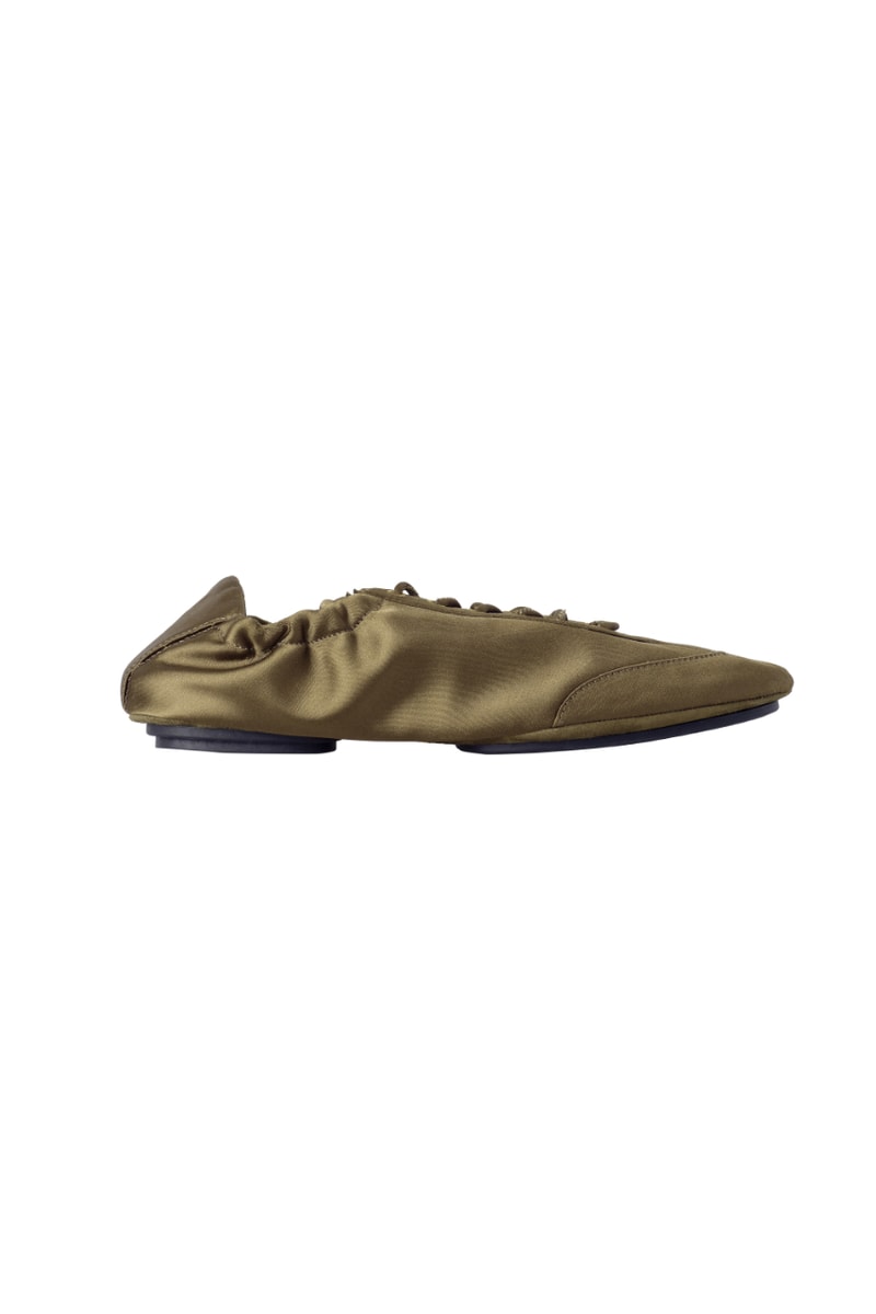 コスがバレエシューズに着想を得た新作コレクションを発表 cos satin sneaker ballet flat relese info