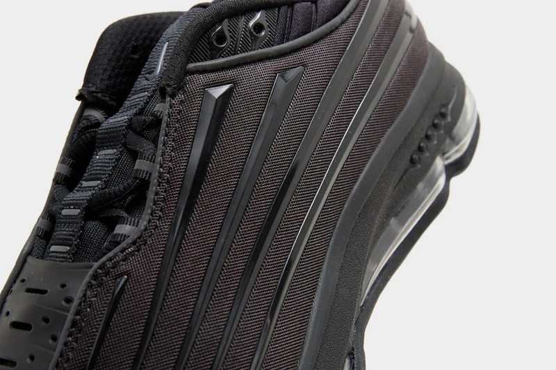 ナイキ エアマックス 2000 が待望の初復刻へ ── “トリプル ブラック”のビジュアルが公開 Nike Air Max 2000 “Triple Black” Fall 2026 first look