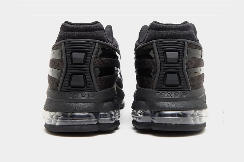 ナイキ エアマックス 2000 が待望の初復刻へ ── “トリプル ブラック”のビジュアルが公開 Nike Air Max 2000 “Triple Black” Fall 2026 first look