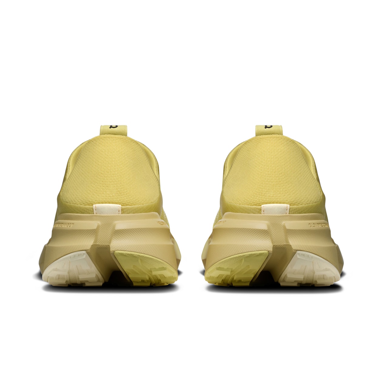 オンから新作軽量ハイキングシューズとリカバリーシューズが登場 on cloudsoma hike cloudsome moc release info