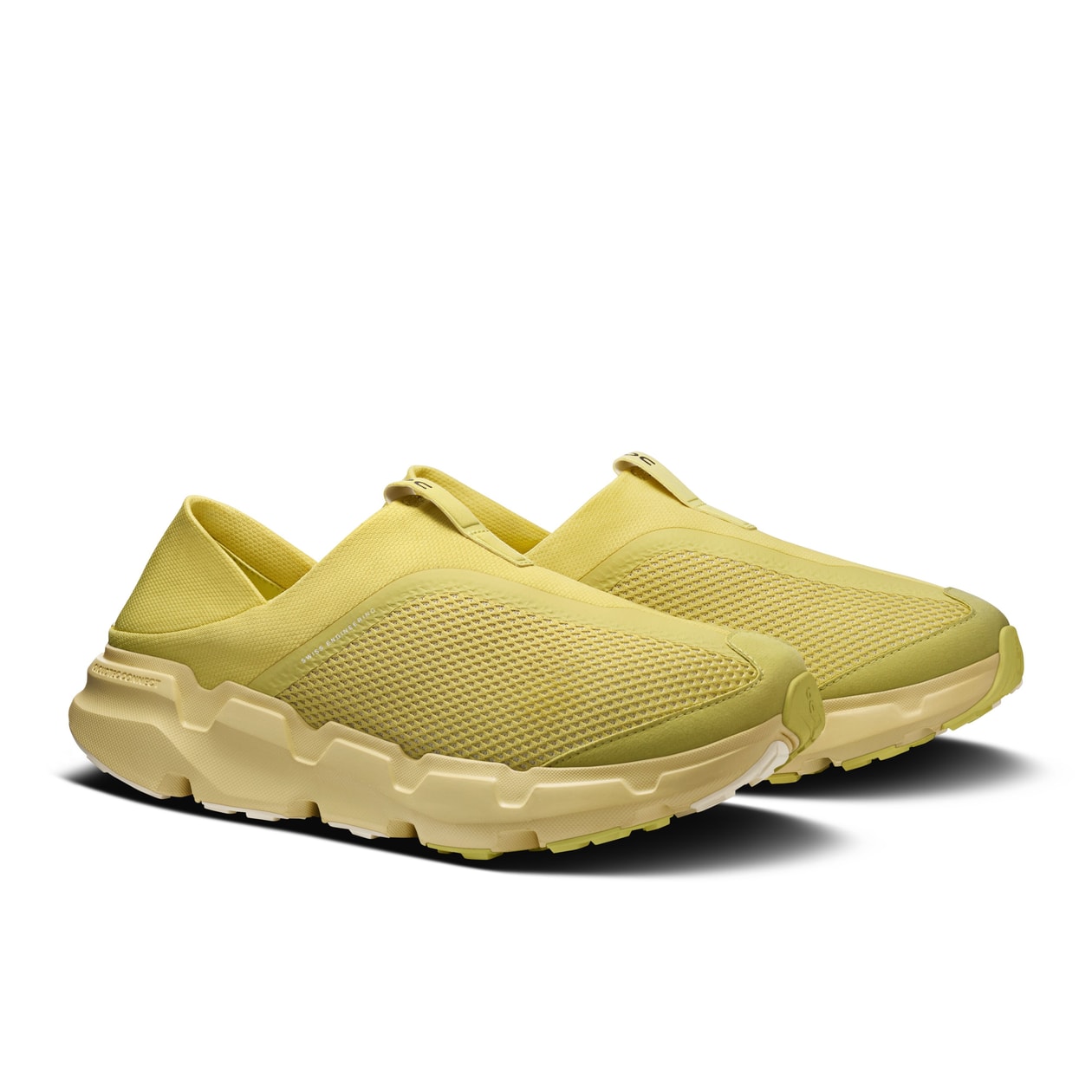 オンから新作軽量ハイキングシューズとリカバリーシューズが登場 on cloudsoma hike cloudsome moc release info