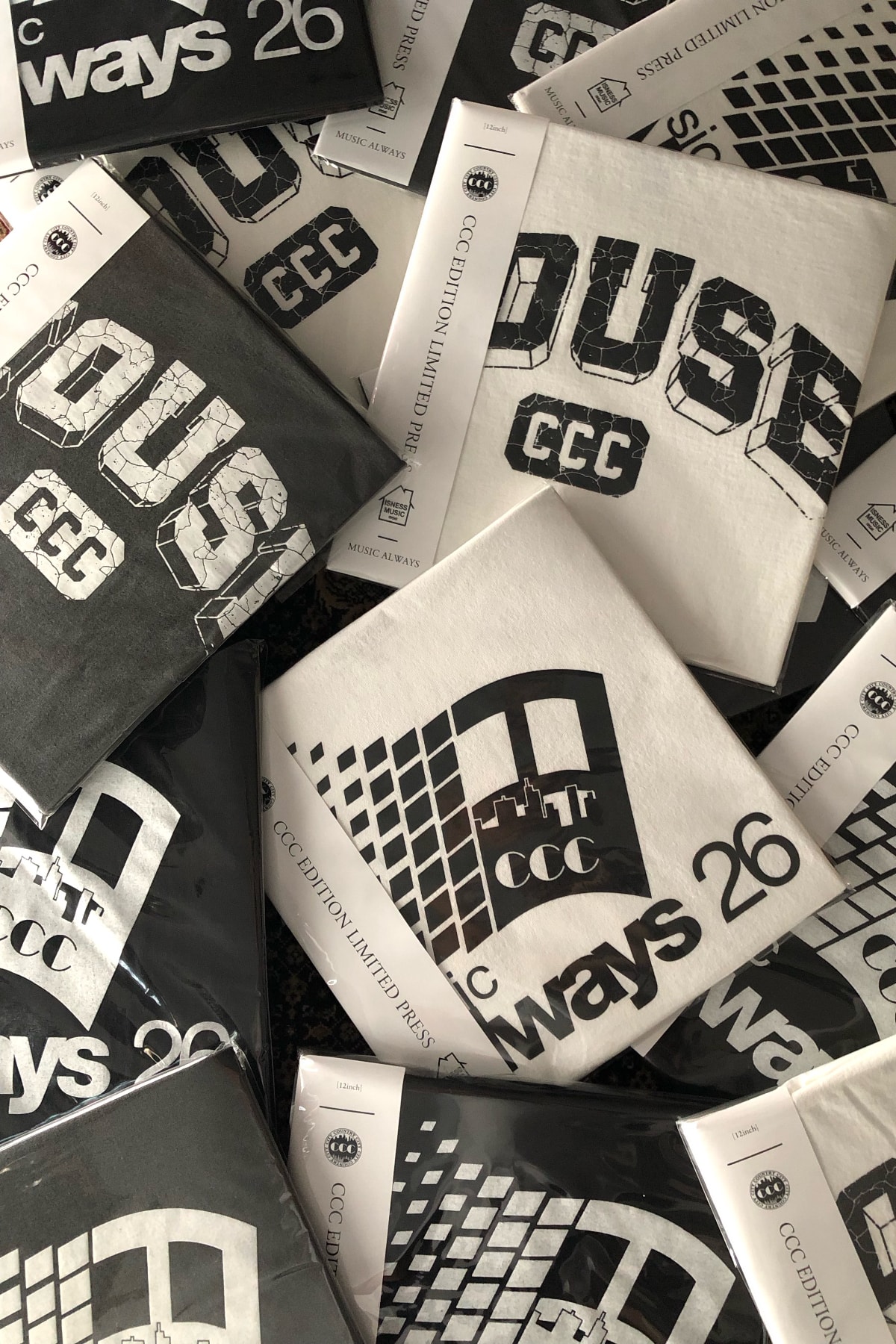 イズネス ミュージック & シティーカントリーシティーが最新コラボレーションTシャツをローンチ ISNESS MUSIC x CITY COUNTRY CITY Tee 2026 summer release info