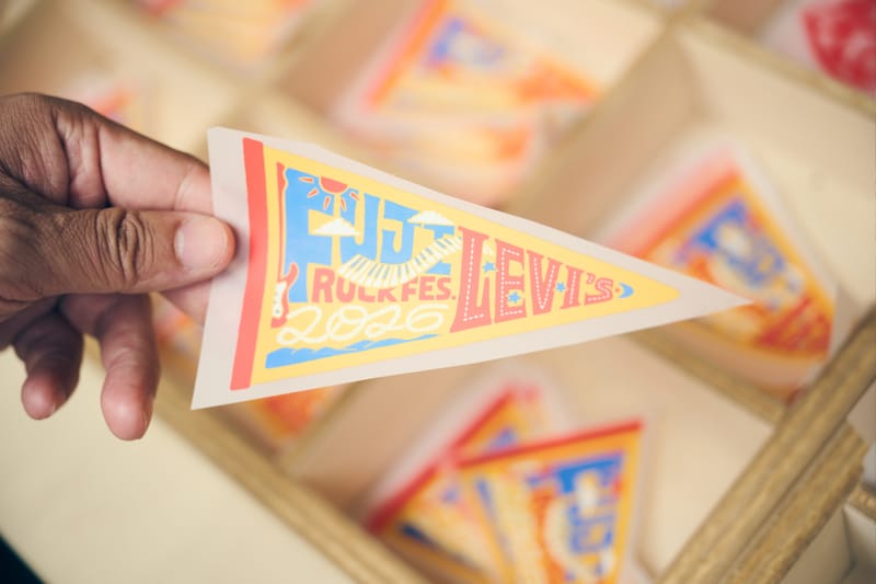 Levi’s® が FUJI ROCK FESTIVAL ’26 に出展 ── ヒートプリントカスタマイズをさらに拡充