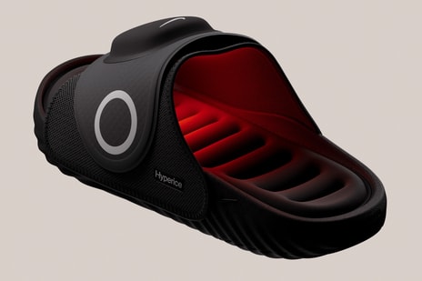 Nike が Hyperice との共同開発による新型リカバリーサンダル Air Zoom Hyperslide を発表