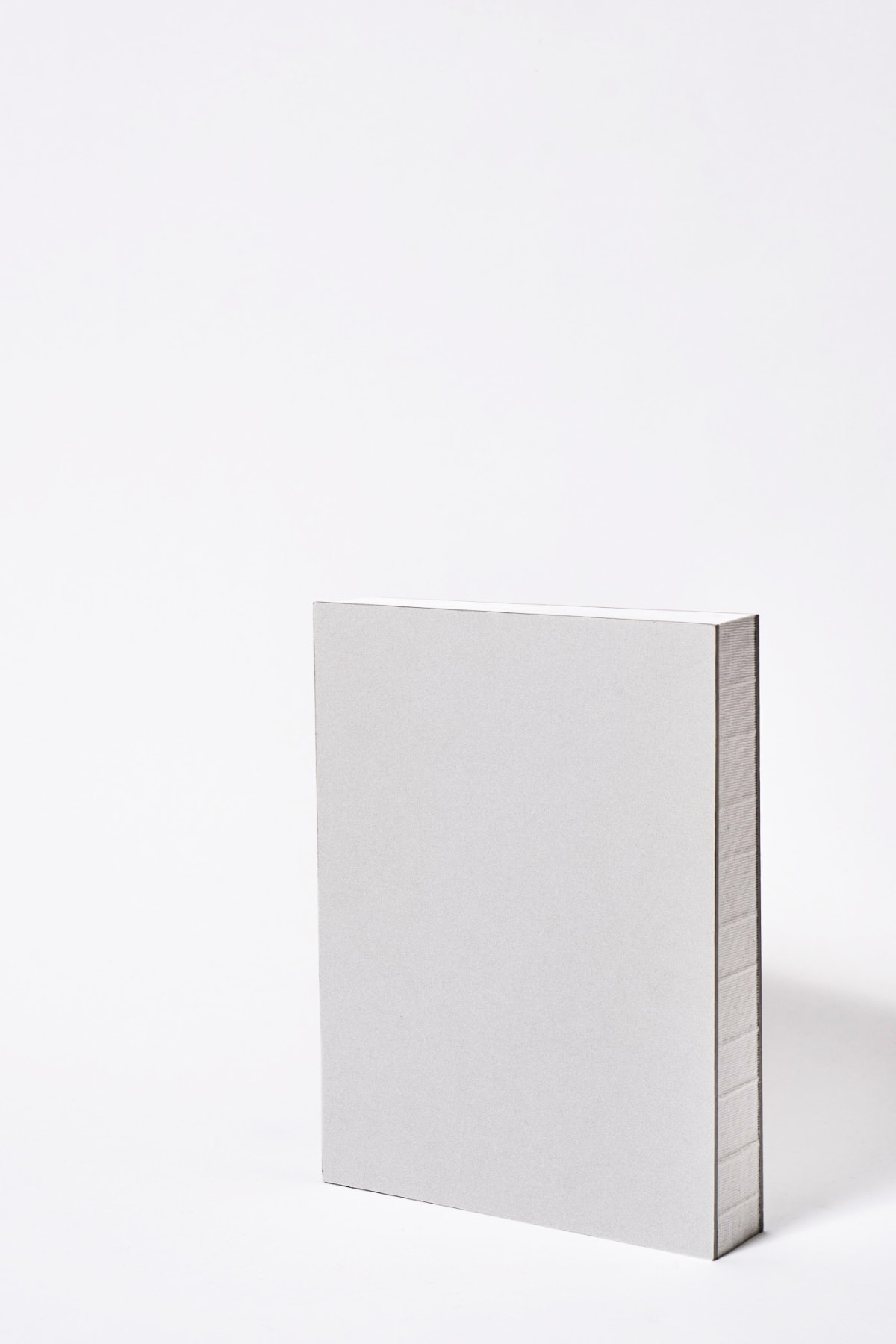 プリンティングスがメゾン マルタン・マルジェラのアーカイヴブック第2弾『non four stitch』を刊行 printings.jp Maison Martin Margiela Archive Book『non four stitch』release info