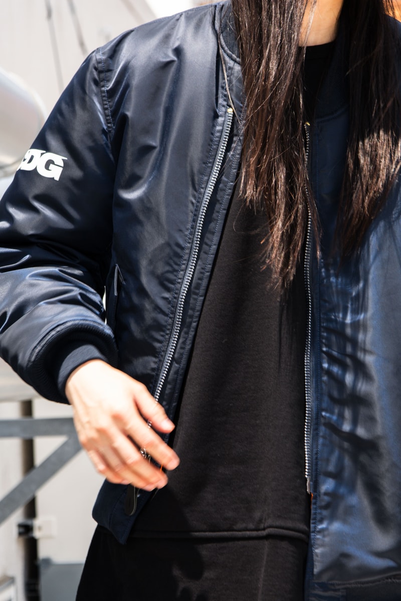 CDG x アルファ インダストリーズ BIAS MA-1に新色 “ネイビー”が初登場 CDG x Alpha Industries BIAS DESIGNED MA-1 JACKET Navy release info