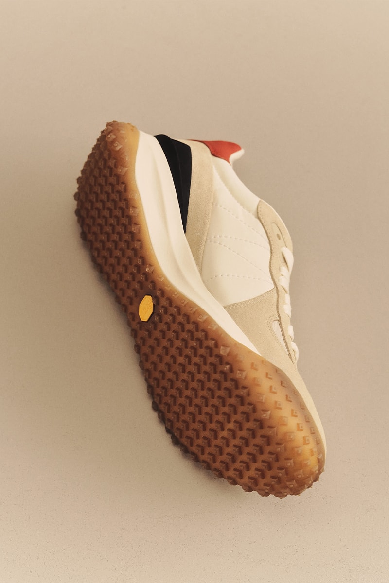 モンクレールからヴィンテージトレイルスニーカーを再解釈した新作 CityTrekが登場 moncler vintage trail sneaker city trek release info